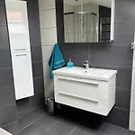 Bobrzanska - 4 Bedrooms Sypialnie שווידניקה