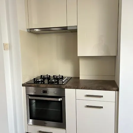 Bobrzanska - 4 Bedrooms Sypialnie Apartment Swidnica (Lower Silesia)