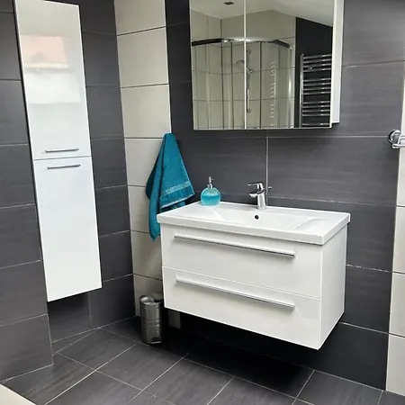 Bobrzanska - 4 Bedrooms Sypialnie Swidnica (Lower Silesia)