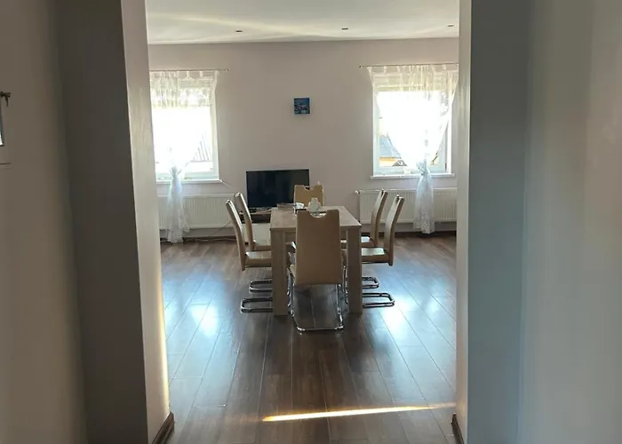 Bobrzanska - 4 Bedrooms Sypialnie *